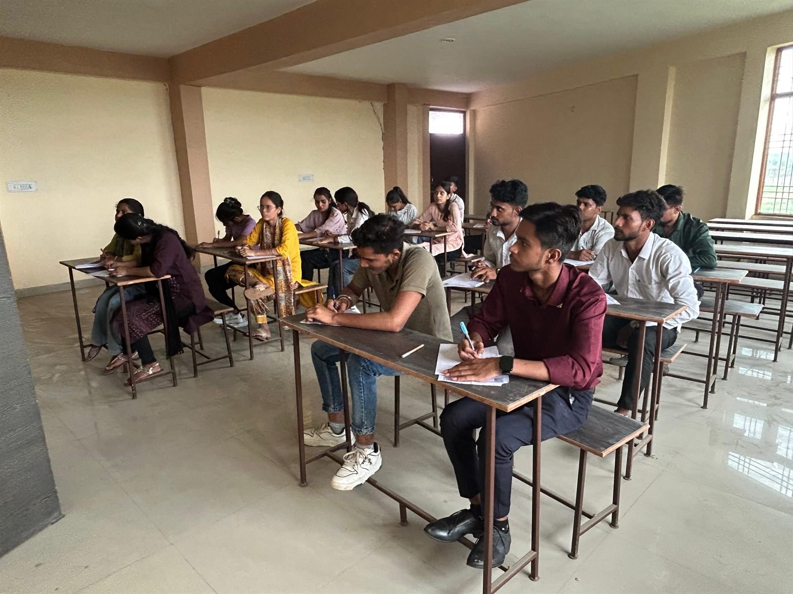 Students attending a D.El.Ed. class at SRCM College Agra